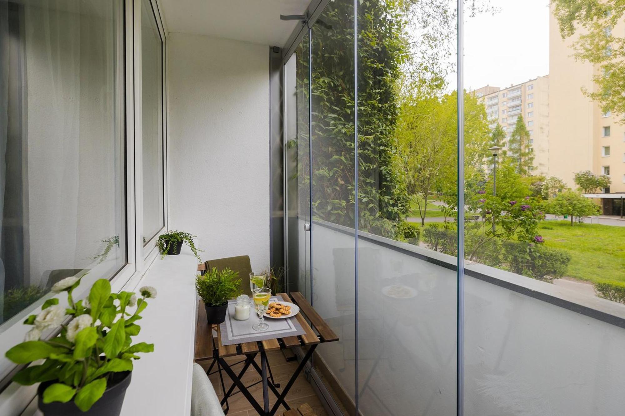 Mia Metro Station, Reymonta Apartment Warsaw Exterior photo